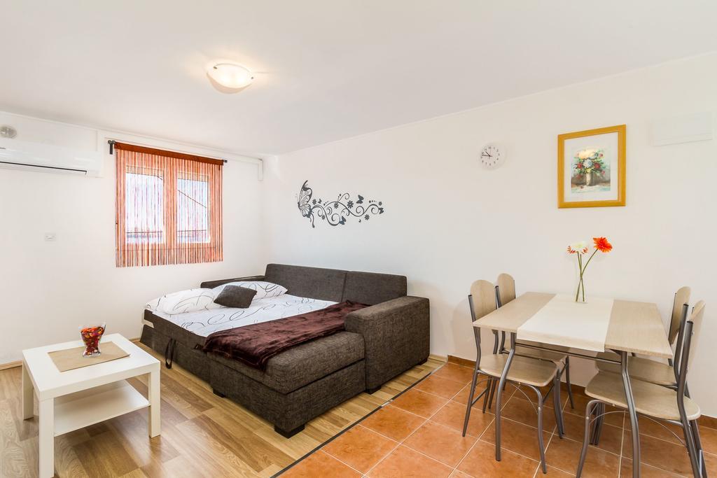 Apartmani Bregovec 마슬레니차 외부 사진